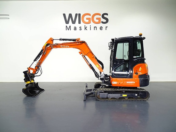 Kubota KX037-4 / Engcon EC204