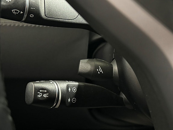 Tesla Model S 18 of 23