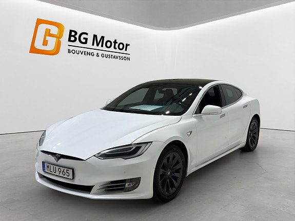 Tesla Model S 8 of 23