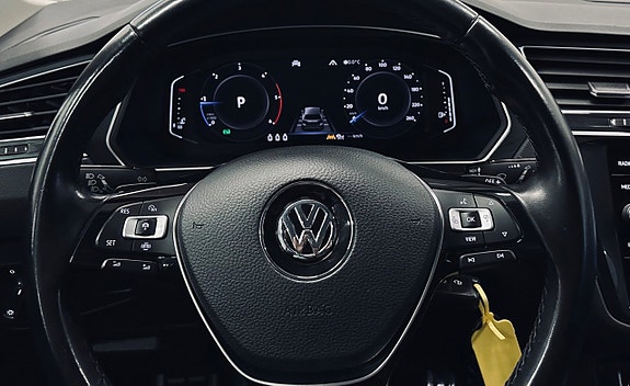 Volkswagen Tiguan 11 of 13