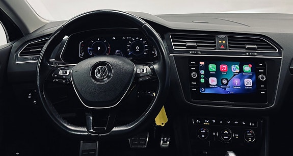 Volkswagen Tiguan 10 of 13