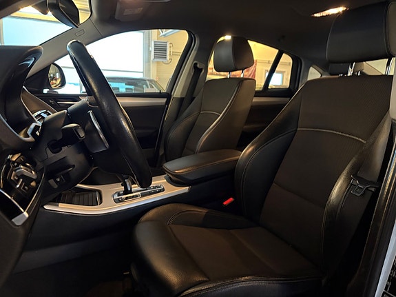 BMW X4 7 of 8