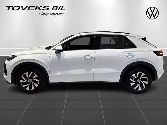 Volkswagen T-Roc 2 of 5