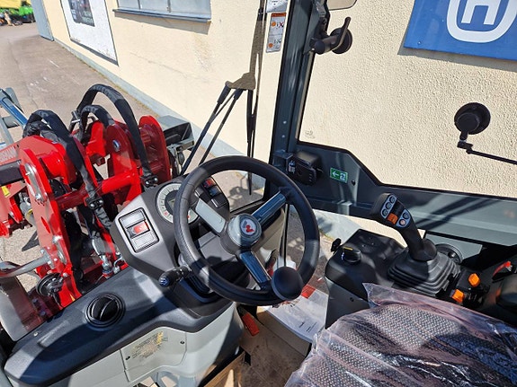 Weidemann 1390 6 of 9