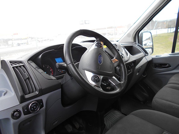 Ford Transit 6 of 6