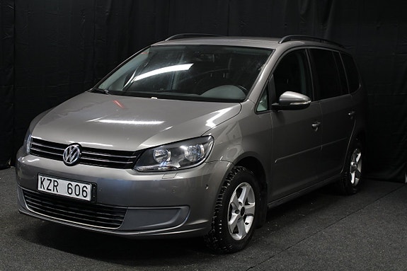 Volkswagen Touran 4 of 5