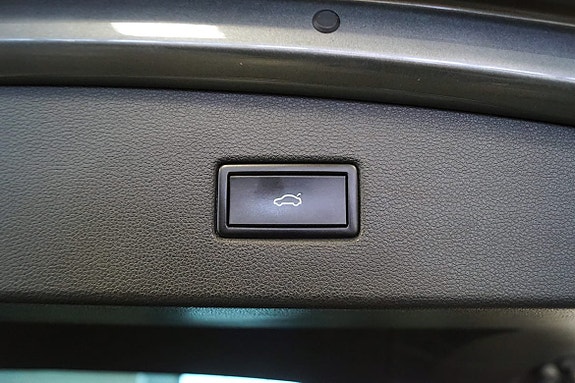 Volkswagen Tiguan 17 of 17