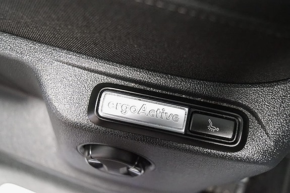 Volkswagen Tiguan 10 of 17