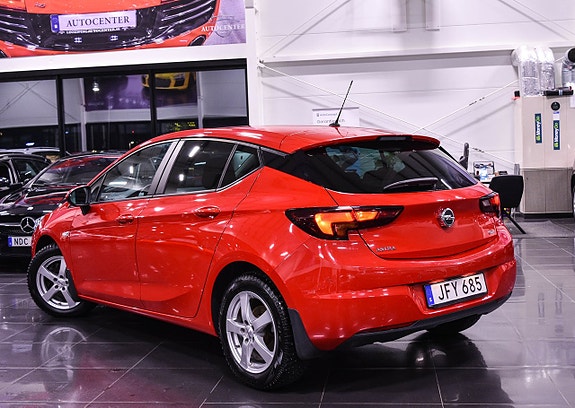 Opel Astra 2 of 5