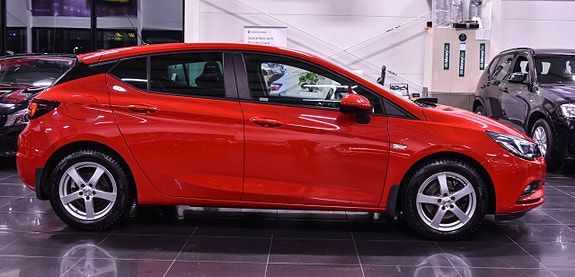 Opel Astra 4 of 5
