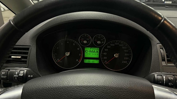 Ford C-Max 12 of 15
