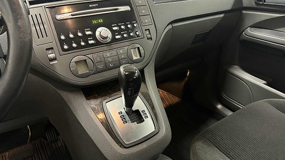 Ford C-Max 11 of 15