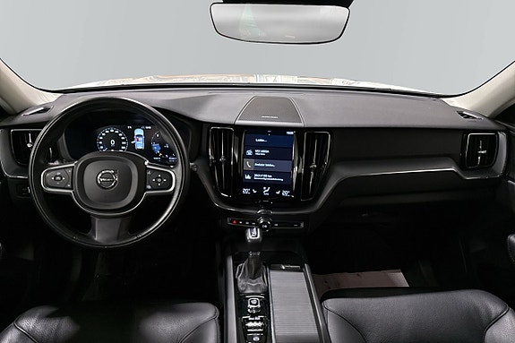 Volvo XC60 4 of 5