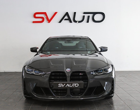 BMW M4 2 of 5