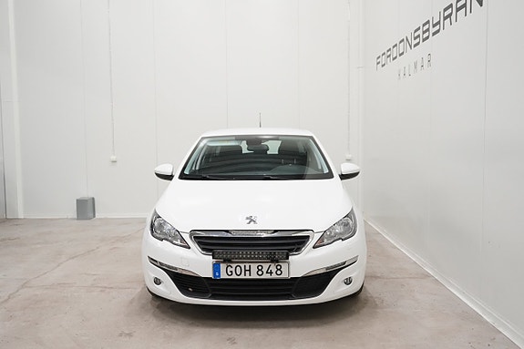 Peugeot 308 4 of 5