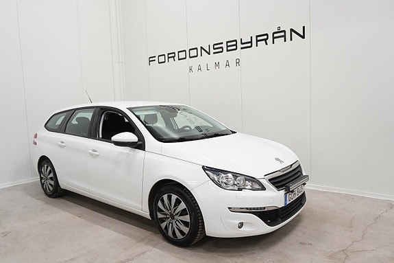 Peugeot 308 2 of 5