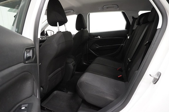 Peugeot 308 12 of 15
