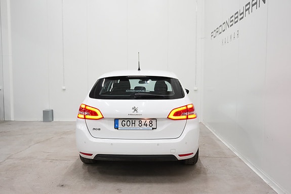 Peugeot 308 7 of 15