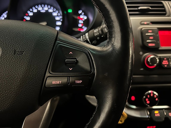 Kia Rio 22 of 23