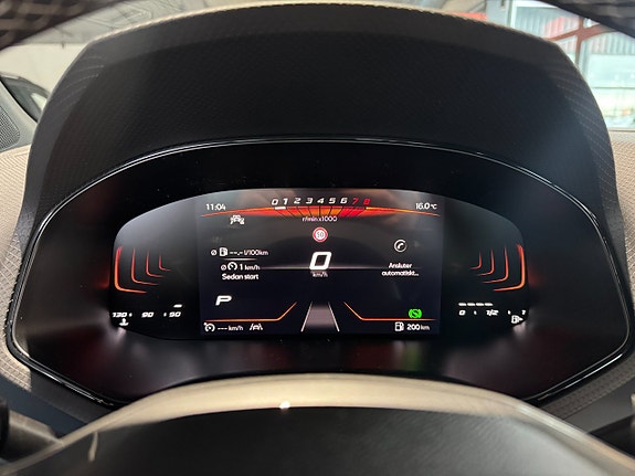 Seat Arona 10 of 16