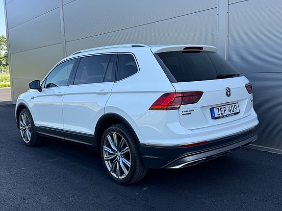 Volkswagen Tiguan Allspace 4 of 5