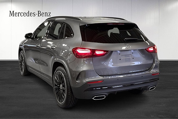 Mercedes-Benz GLA250 e 3 of 16
