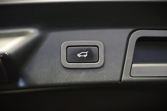 Land Rover Range Rover Velar 21 of 24