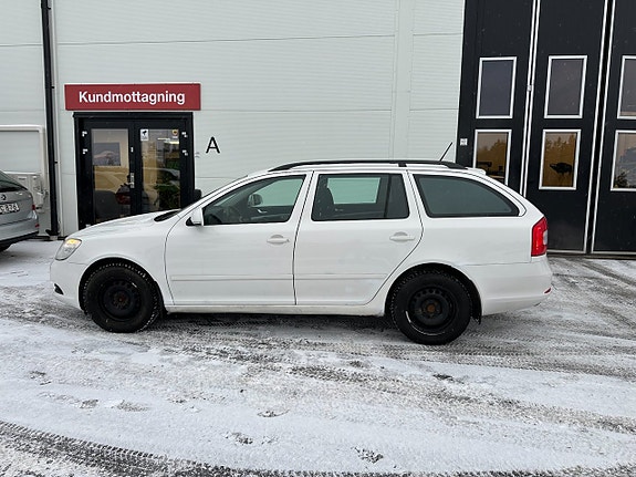 Skoda Octavia 3 of 5