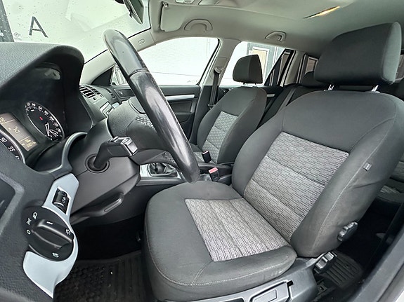 Skoda Octavia 11 of 16
