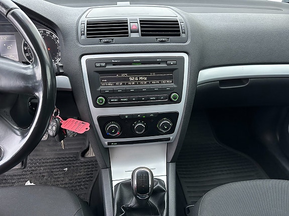 Skoda Octavia 7 of 16