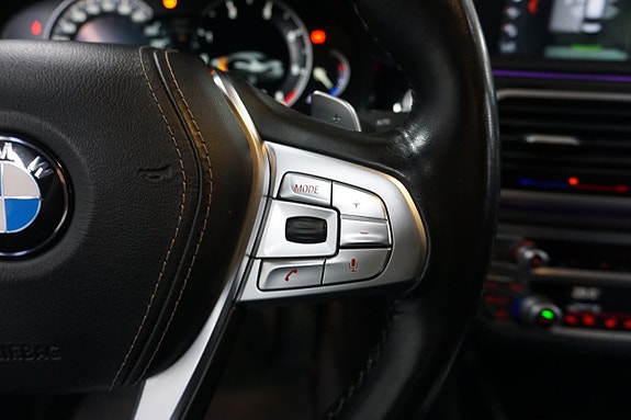 BMW 750Ld 23 of 27