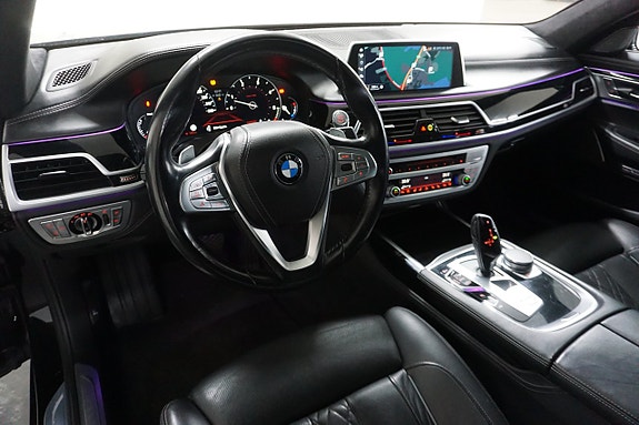 BMW 750Ld 12 of 27