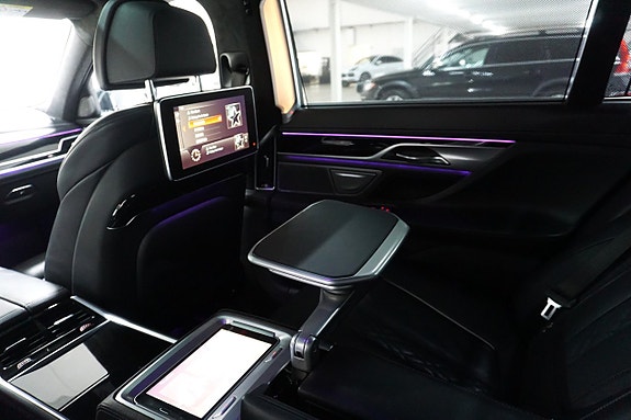 BMW 750Ld 17 of 27