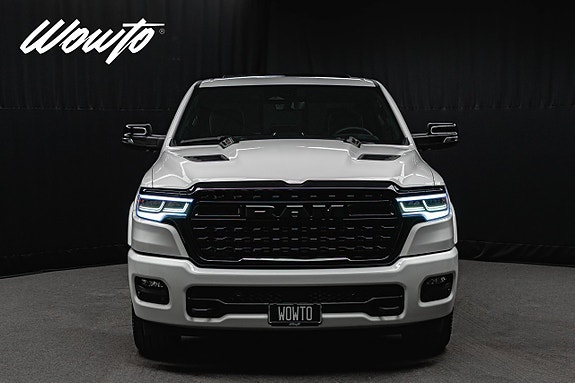 Dodge RAM 1500 2 of 26