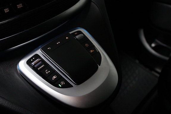 Mercedes-Benz V250 d 16 of 16