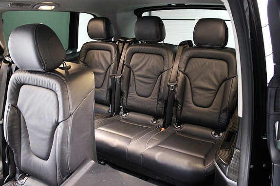 Mercedes-Benz V250 d 8 of 16