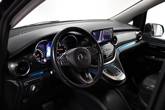 Mercedes-Benz V250 d 10 of 16