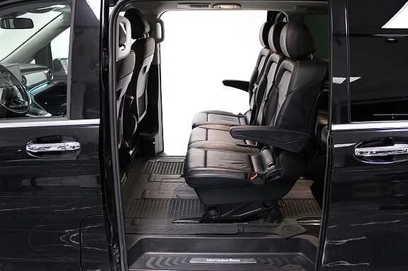 Mercedes-Benz V250 d 7 of 16