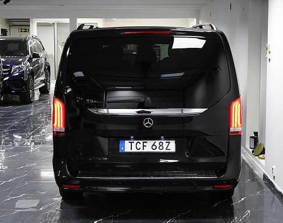 Mercedes-Benz V250 d 5 of 16