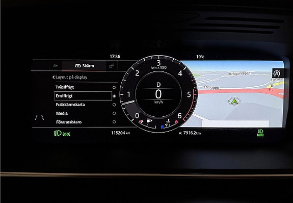 Land Rover Range Rover Sport 13 of 27