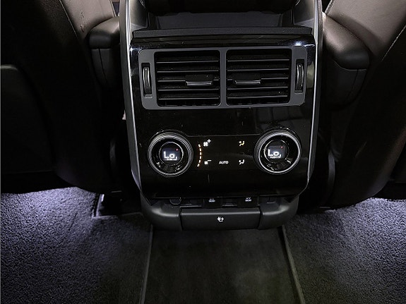 Land Rover Range Rover Sport 25 of 27