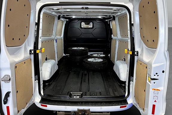 Ford Transit Custom 14 of 14