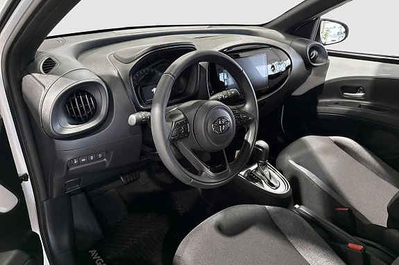 Toyota Aygo X 7 of 11
