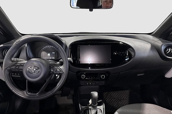 Toyota Aygo X 9 of 11