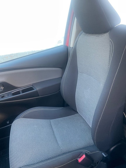 Toyota Yaris 5 of 5