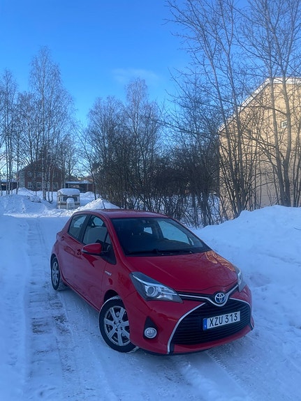 Toyota Yaris 14 of 17