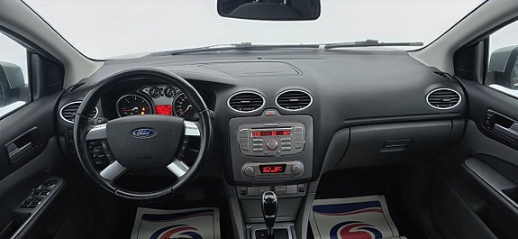Ford Focus 10 of 15