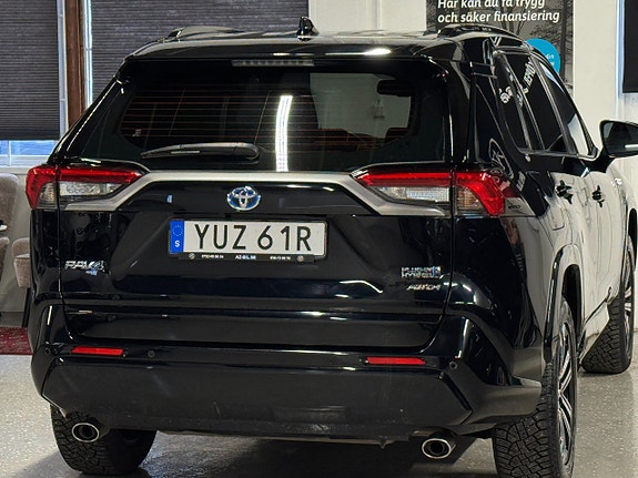 Toyota RAV4 7 of 27