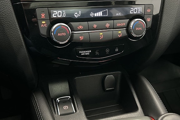 Nissan Qashqai 14 of 17