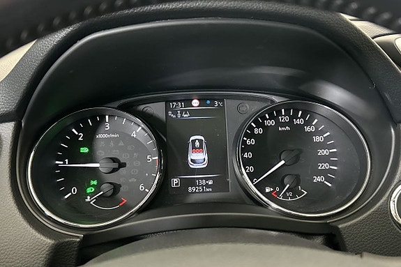 Nissan Qashqai 9 of 17